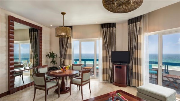 Ajman hotel (ex Ajman Kempinski) obývací pokoj | Ajman hotel (ex Ajman Kempinski)