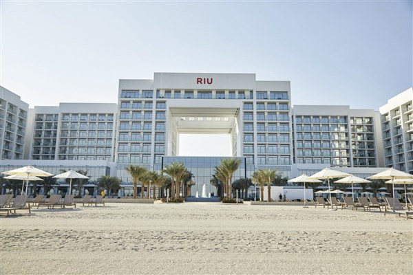 Riu Dubai pohled na hotel z venčí | Riu Dubai