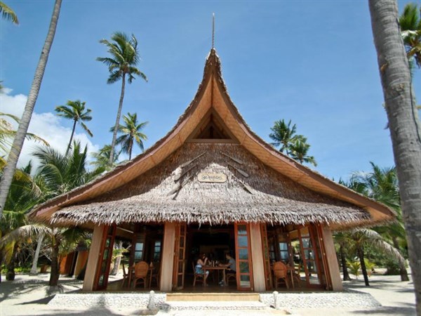 Coco Grove Beach Resort bar na pláži | Coco Grove Beach Resort