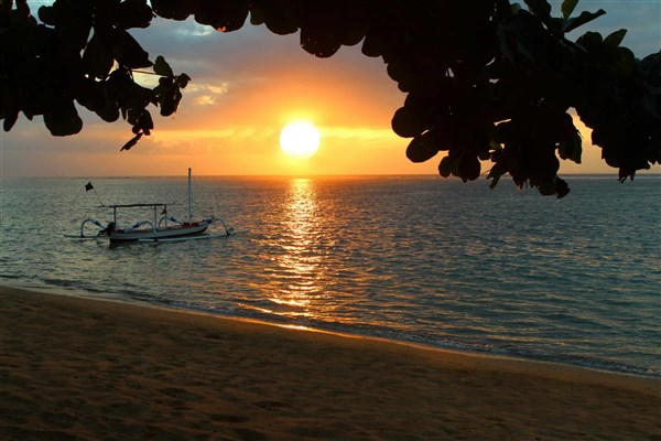 Nesa Sanur Hotel pohled na moře a západ slunce | Nesa Sanur Hotel