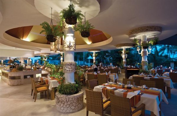 Leopard Beach Resort & Spa