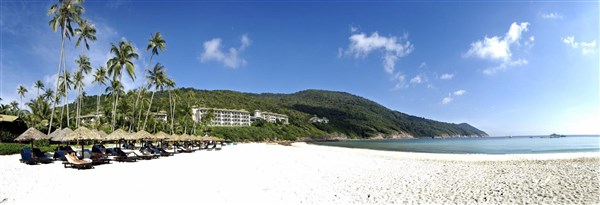 The Taaras Beach Resort & Spa pohled na pláž a moře | The Taaras Beach Resort & Spa