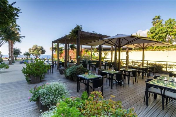 Golden Residence posezení u pláže | Golden Residence