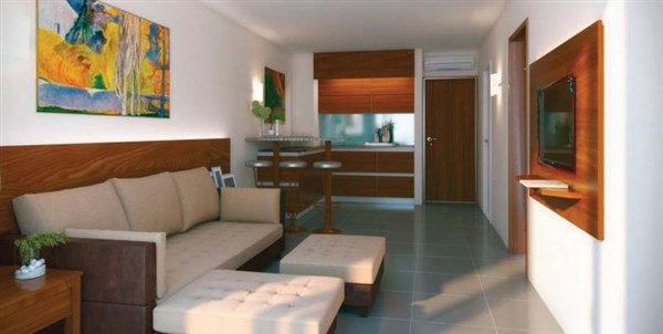 Coral Strand Hotel
