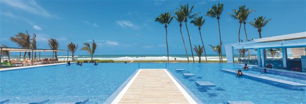 RIU Sri Lanka pohled na bazén | RIU Sri Lanka