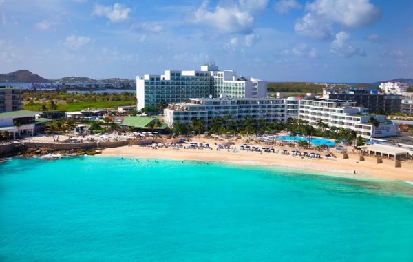 Sonesta Maho Beach Resort & Casino