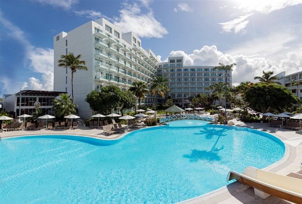 Sonesta Maho Beach Resort & Casino