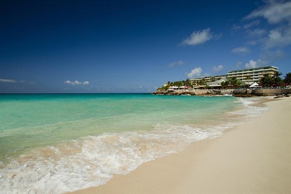 Sonesta Maho Beach Resort & Casino