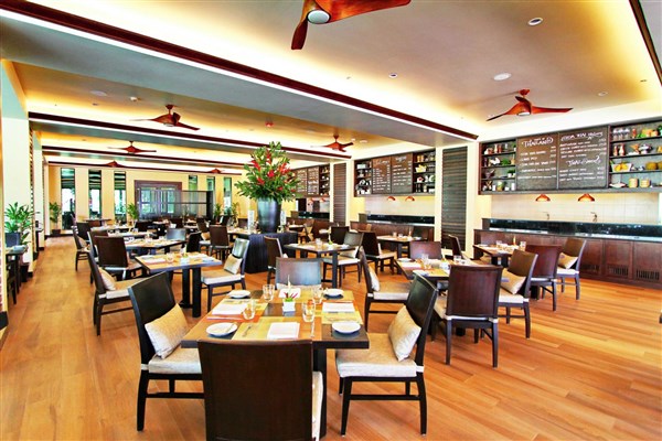 The Emerald Cove Resort restaurace | The Emerald Cove Resort