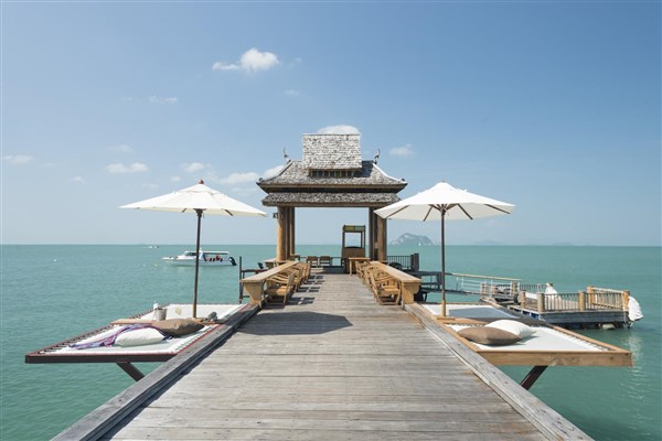 Santhiya Koh Yao Yai Resort & Spa molo se sítěmi na ležení nad mořem | Santhiya Koh Yao Yai Resort & Spa