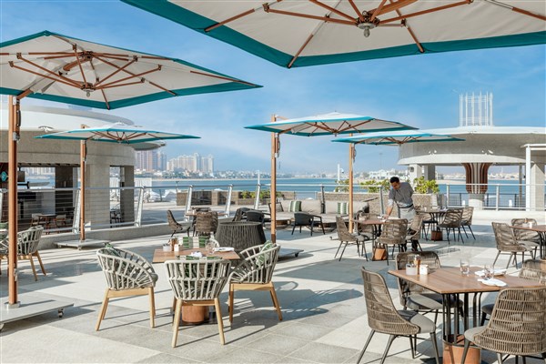 Taj Exotica Resort & Spa The Palm Dubai restaurace s výhledem na moře | Taj Exotica Resort & Spa The Palm Dubai