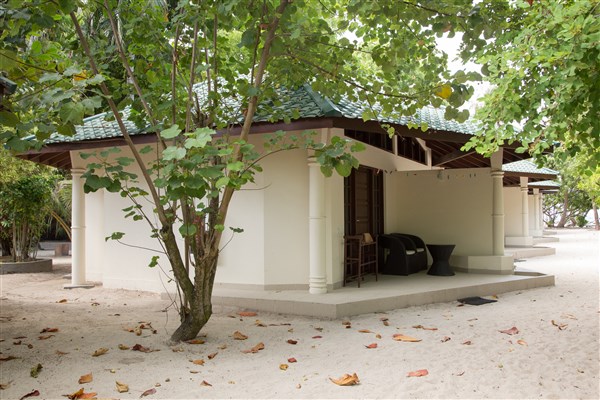 Embudu Village