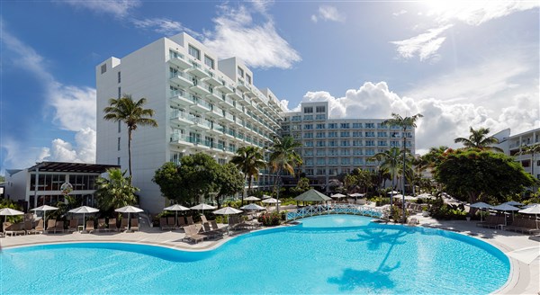 Sonesta Maho Beach Resort & Casino