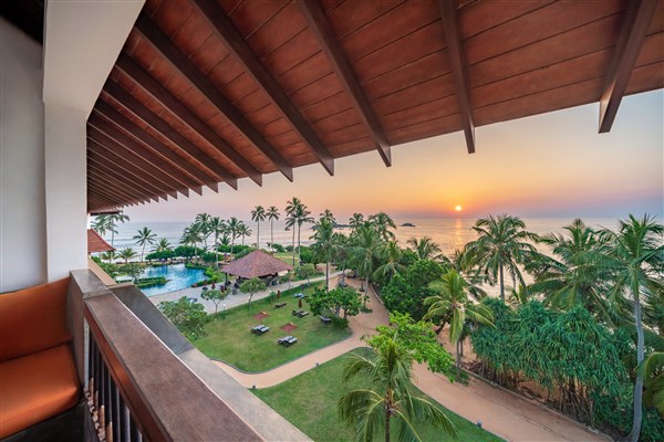 Hikka Tranz by Cinnamon výhled z pokoje na západ slunce na moři | Hikka Tranz by Cinnamon