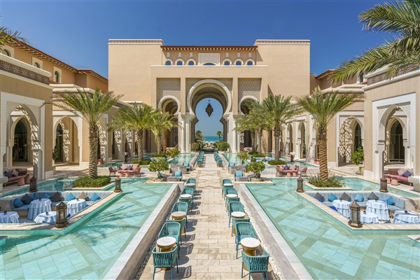Rixos Premium Saadiyat Island venkovní posezení | Rixos Premium Saadiyat Island