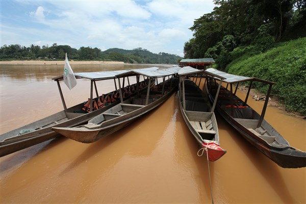 OKRUH MALAJSIÍ lodě na řece | OKRUH MALAJSIÍ