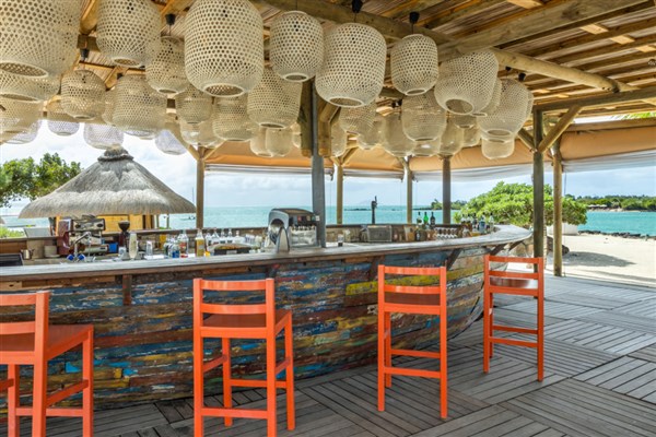 Zilwa Attitude bar | Zilwa Attitude