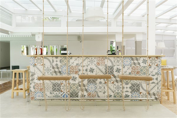 Tropical Attitude bar | Tropical Attitude