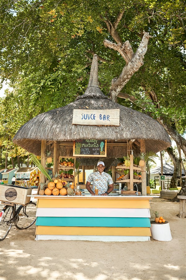 Ravenala Attitude bar | The Ravenala Attitude