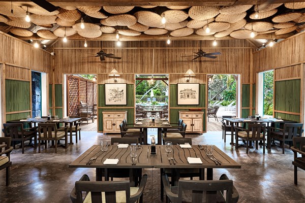 Ravenala Attitude restaurace | The Ravenala Attitude