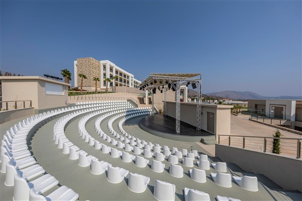 Mayia Exclusive Resort & Spa
