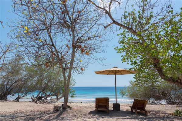 Nusabay Menjangan by WHM lehátko na pláži | Nusabay Menjangan by WHM