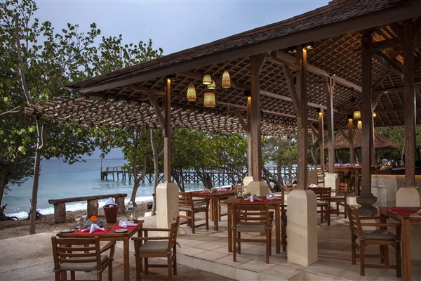 Nusabay Menjangan by WHM restaurace u moře | Nusabay Menjangan by WHM