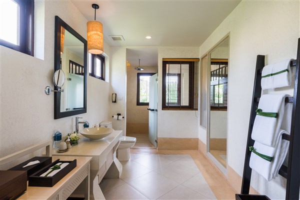 Melati Beach Resort & Spa koupelna | Melati Beach Resort & Spa