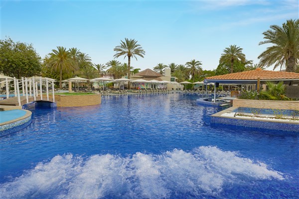 Habtoor Grand Resort, Autograph Collection bazén | Habtoor Grand Resort, Autograph Collection