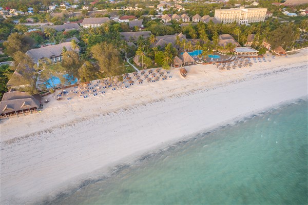 Karafuu Beach Resort & Spa pláž | Kiwengwa Beach Resort