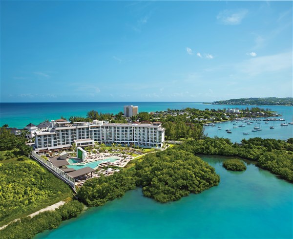 Breathless Montego Bay Resort & Spa pohled na areál | Breathless Montego Bay Resort & Spa