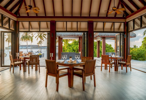 Brennia Kottefaru Resort restaurace | Brennia Kottefaru resort
