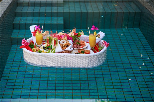Brennia Kottefaru Resort plovoucí snídaně | Brennia Kottefaru resort