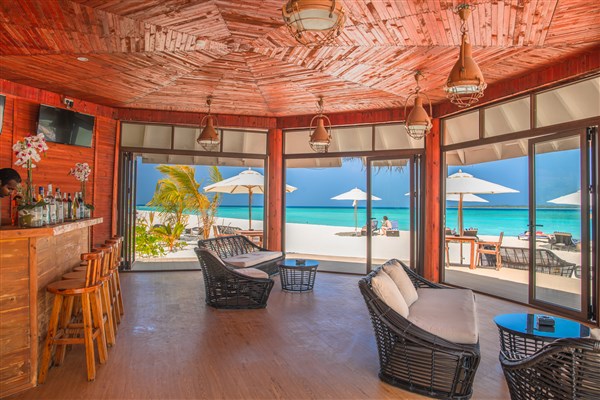 Brennia Kottefaru Resort bar | Brennia Kottefaru resort