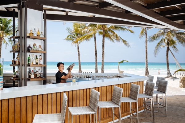 Discovery Shores Boracay bar | Discovery Shores Boracay