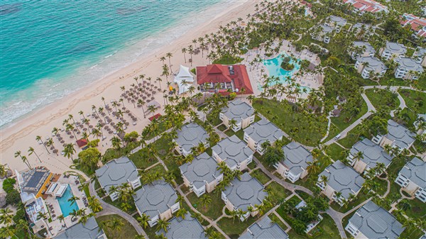 Grand Bavaro Princess celkový pohled na hotel | Grand Bavaro Princess