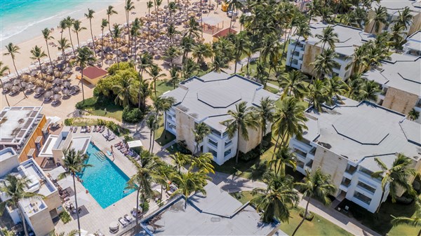 Grand Bavaro Princess celkový pohled na hotel | Grand Bavaro Princess