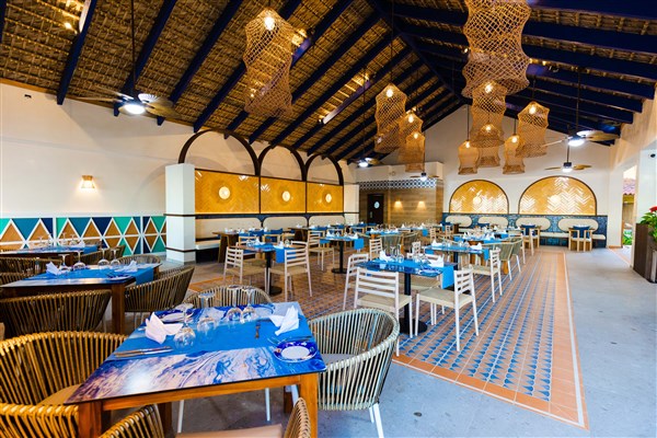 Tropical Deluxe Princess restaurace | Tropical Deluxe Princess