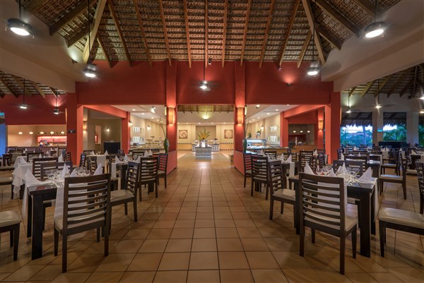 Punta Cana Princess restaurace | Punta Cana Princess All Suites Resort & Spa