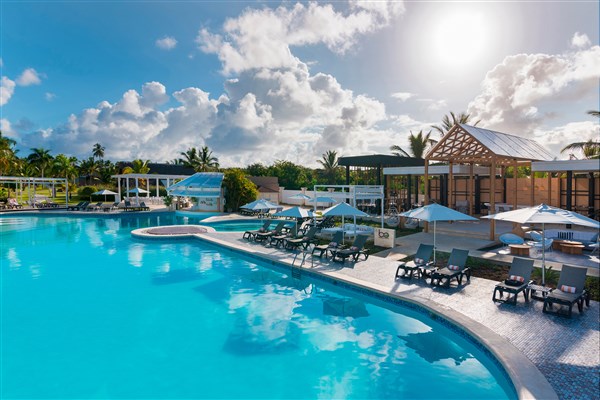 Catalonia Royal Bavaro bazén | Catalonia Royal Bavaro