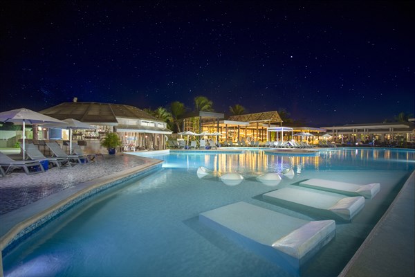 Catalonia Royal Bavaro bazén | Catalonia Royal Bavaro