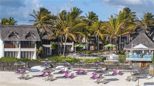 C Mauritius pláž s lehátky | C Mauritius Resort