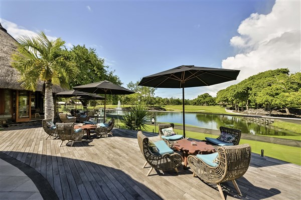 Constance Belle Mare restaurace golf | Constance Belle Mare Plage Resort