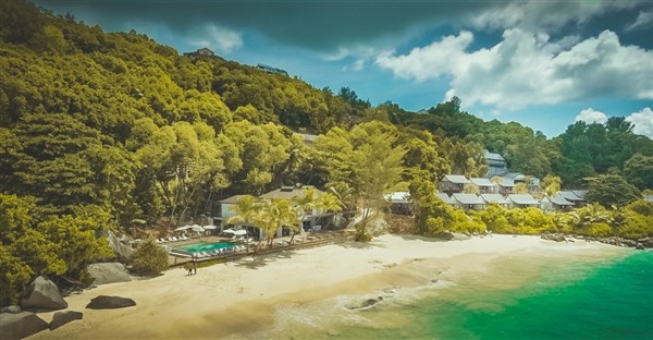 Carana Beach pláž | Carana Beach Hotel