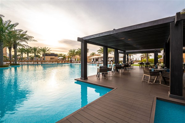 Saadiyat Rotana Resort & Villas bazén | Saadiyat Rotana Resort & Villas