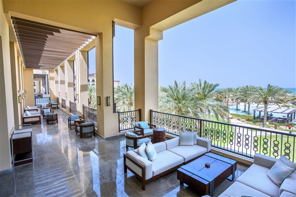 Saadiyat Rotana Resort & Villas pohled z loby terasy | Saadiyat Rotana Resort & Villas