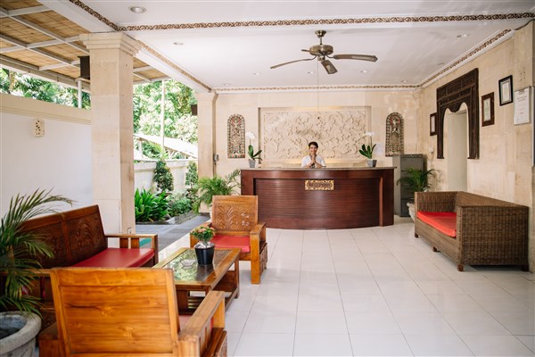 recepce | Respati Beach Hotel