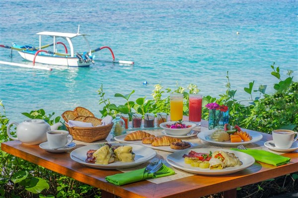 Snídaně u oceánu | Candi Beach Resort & Spa