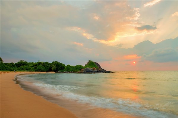 Pláž při západu slunce | Shinagawa Beach Hotel