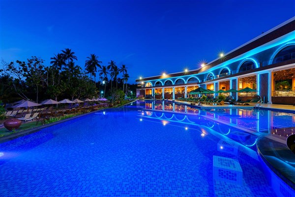 Hotelový bazén | Araliya Beach Resort